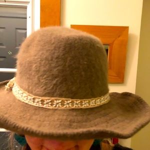 Anthropologie angora brimmed western hat. One size  good condition.